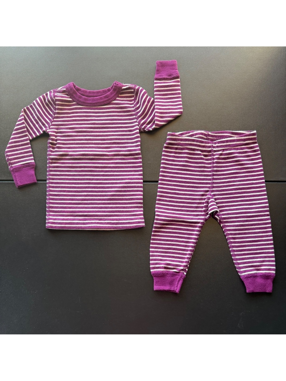 Moon and Back Hanna Andersson Pajamas 12-18M Purple Stripe Organic Cotton Set